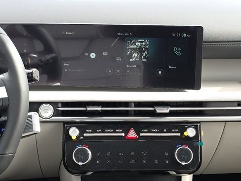 New 2026 Hyundai Tucson Limited image 17