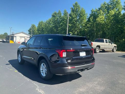 New 2026 Ford Explorer Active AWD/4WD image 7