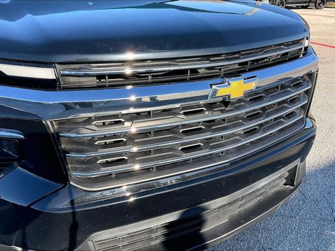 Used 2025 Chevrolet Traverse LT image 31