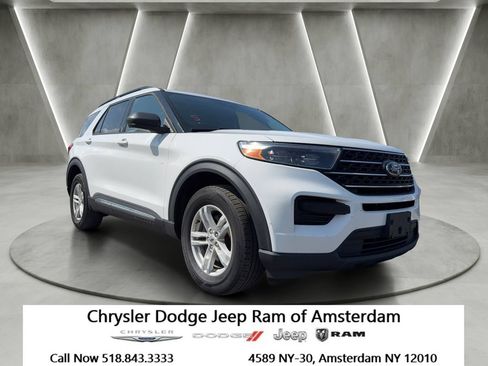 Used 2022 Ford Explorer XLT AWD/4WD image 1
