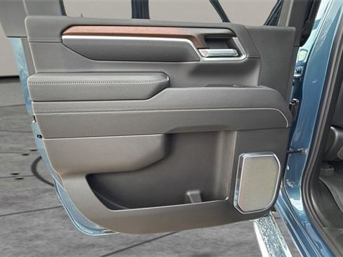 New 2026 GMC Sierra 2500 Denali w/ Denali Reserve Package image 40