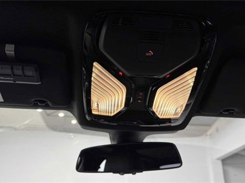 Used 2018 BMW 530i image 17