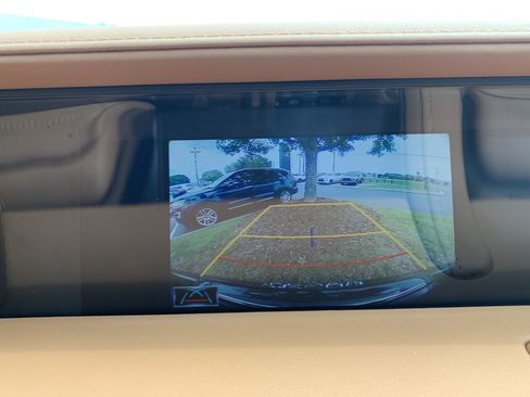 Used 2021 Lexus LC 500 Coupe w/ Performance Package RWD image 25