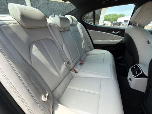 Used 2025 Genesis G70 2.5T AWD/4WD image 26