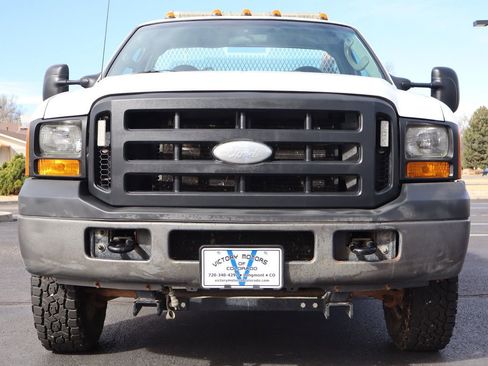 Used 2006 Ford F350 XL image 13
