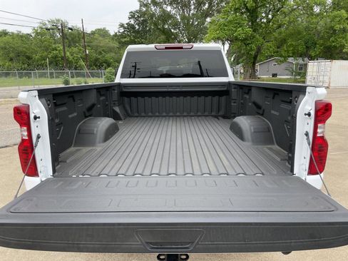 Used 2025 Chevrolet Silverado 2500 LT w/ Convenience Package AWD/4WD image 42