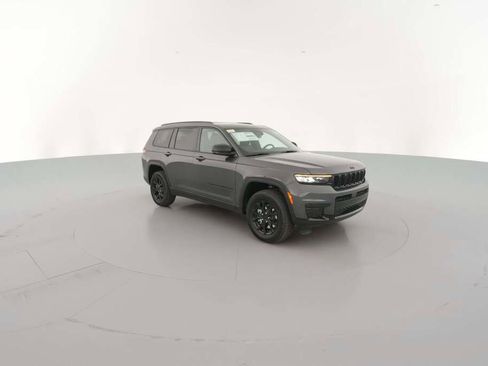 New 2025 Jeep Grand Cherokee L Laredo image 16