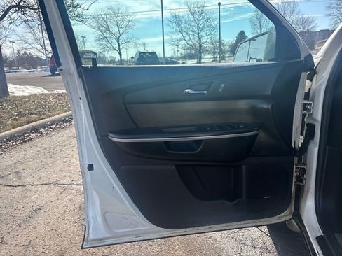 Used 2010 GMC Acadia SLT image 12