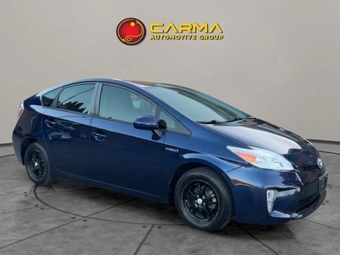 Used 2015 Toyota Prius Three image 10