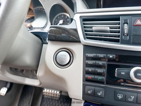 Used 2010 Mercedes-Benz E 63 AMG Sedan image 29