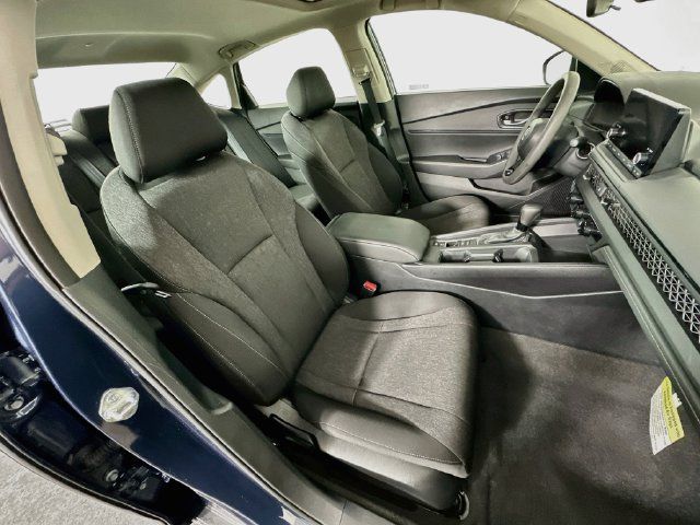 Used 2025 Honda Accord SE image 7