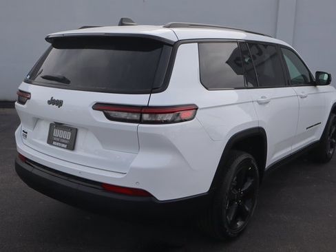 New 2025 Jeep Grand Cherokee L Altitude image 25