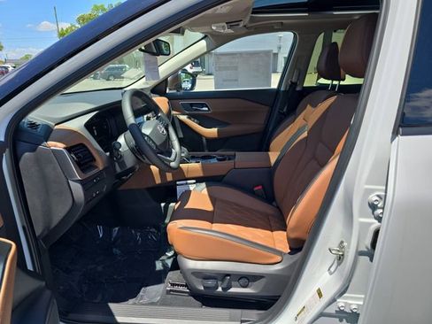 New 2026 Nissan Rogue Platinum w/ Platinum Premium Package AWD/4WD image 12