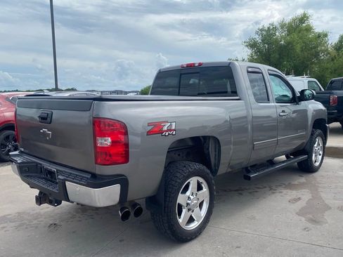 Used 2013 Chevrolet Silverado 2500 LT w/ Z71 Appearance Package AWD/4WD image 5