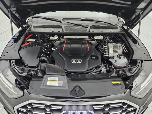 Used 2023 Audi SQ5 Premium Plus w/ Premium Plus Package image 16