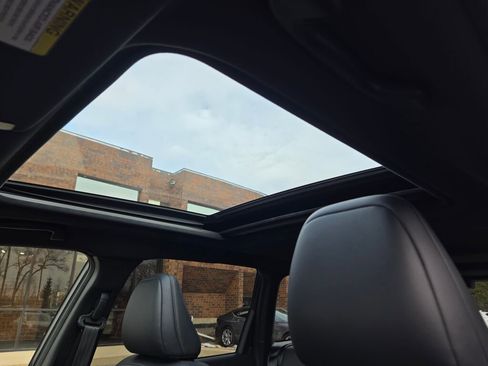 Used 2025 Subaru Forester Touring image 26