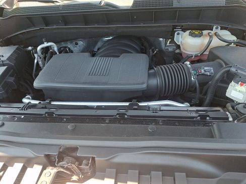 Used 2021 Chevrolet Silverado 1500 High Country w/ Technology Package AWD/4WD image 29