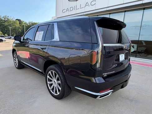 Used 2024 Cadillac Escalade Premium Luxury Platinum RWD image 3