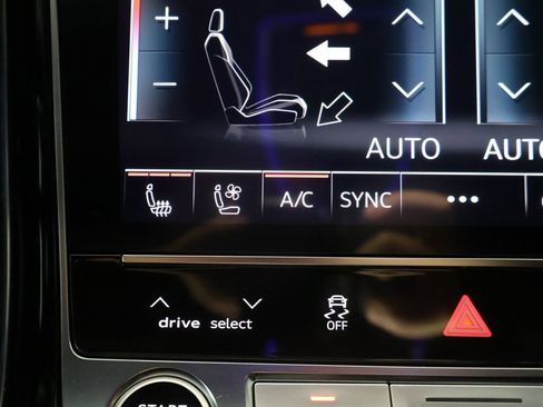 Used 2024 Audi A8 L 3.0T w/ Executive Package image 51