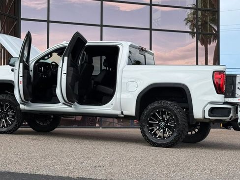 Used 2023 GMC Sierra 1500 AT4 w/ AT4 Premium Package AWD/4WD image 29