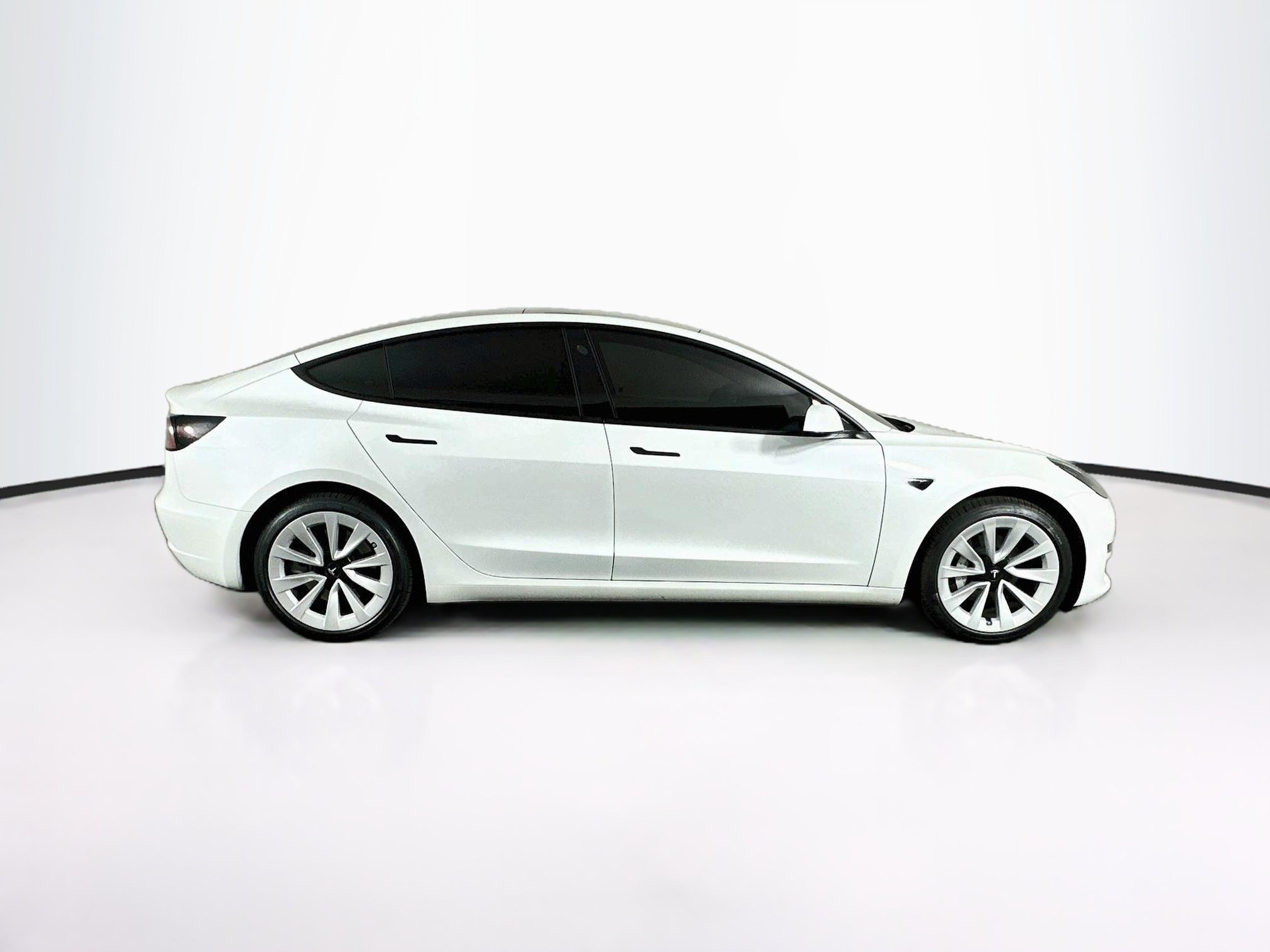Used 2023 Tesla Model 3 Standard Range RWD image 10