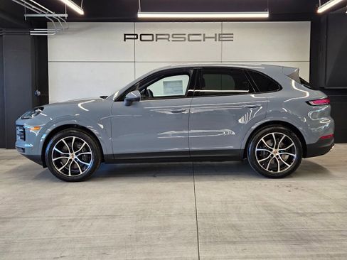 Certified 2026 Porsche Cayenne AWD/4WD image 2
