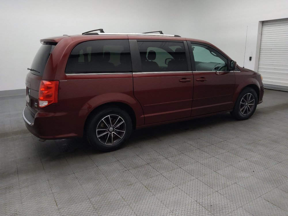 Used 2017 Dodge Grand Caravan SXT FWD image 10