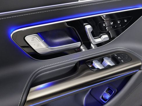 Used 2023 Mercedes-Benz SL 43 AMG image 30