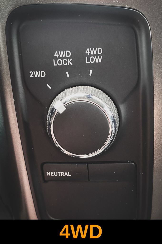Used 2018 RAM 3500 Laramie w/ Sport Appearance Group AWD/4WD image 16
