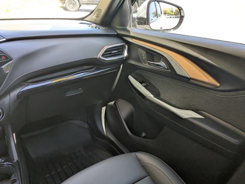 Used 2023 Chevrolet TrailBlazer ACTIV w/ Sun and Liftgate Package image 16