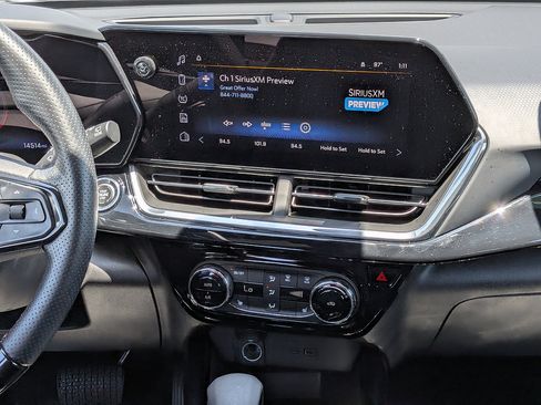 Certified 2025 Chevrolet Trax RS w/ Driver Confidence Package FWD image 17