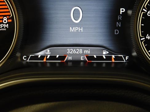 Used 2021 Jeep Cherokee Latitude Lux w/ Sun & Sound Group image 24