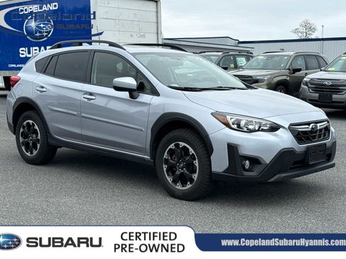 Certified 2022 Subaru Crosstrek 2.0i Premium w/ Moonroof Package AWD/4WD image 1