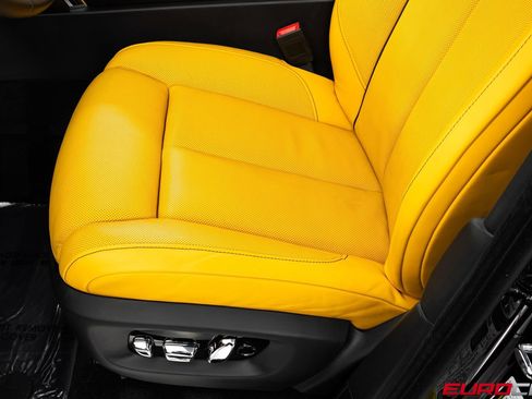 Used 2023 Rolls-Royce Cullinan AWD/4WD image 44