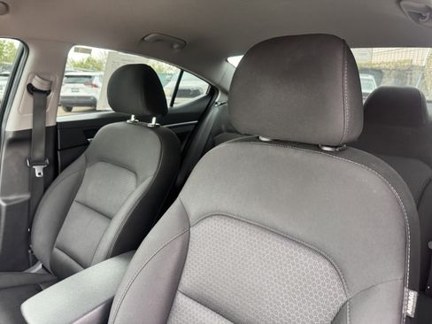 Used 2018 Hyundai Elantra SEL image 13