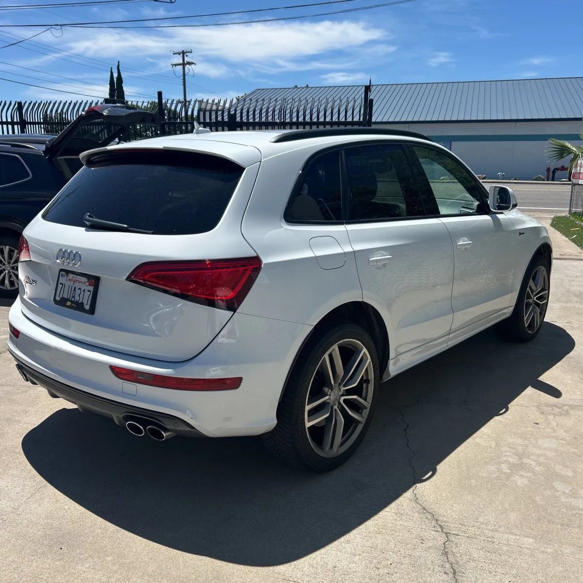 Used 2015 Audi SQ5 Prestige w/ Prestige Package AWD/4WD image 5
