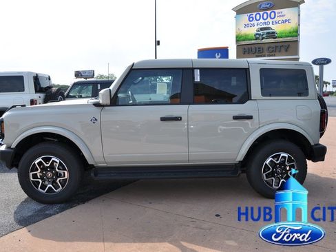 New 2026 Ford Bronco Outer Banks AWD/4WD image 2