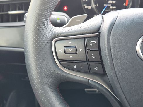 Used 2023 Lexus ES 350 F Sport w/ Accessory Package (Z1) image 37