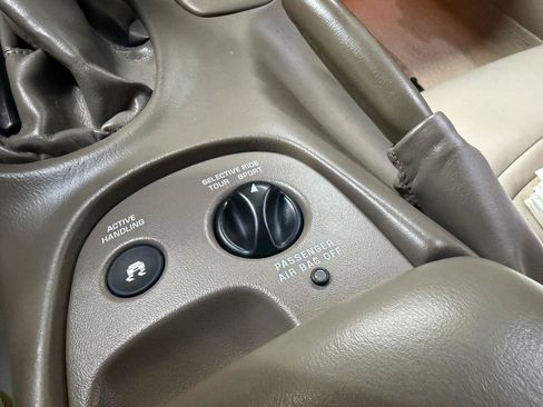Used 2003 Chevrolet Corvette Coupe w/ Preferred Equipment Group RWD image 52