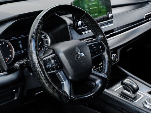 Used 2022 Mitsubishi Outlander SE AWD/4WD image 21