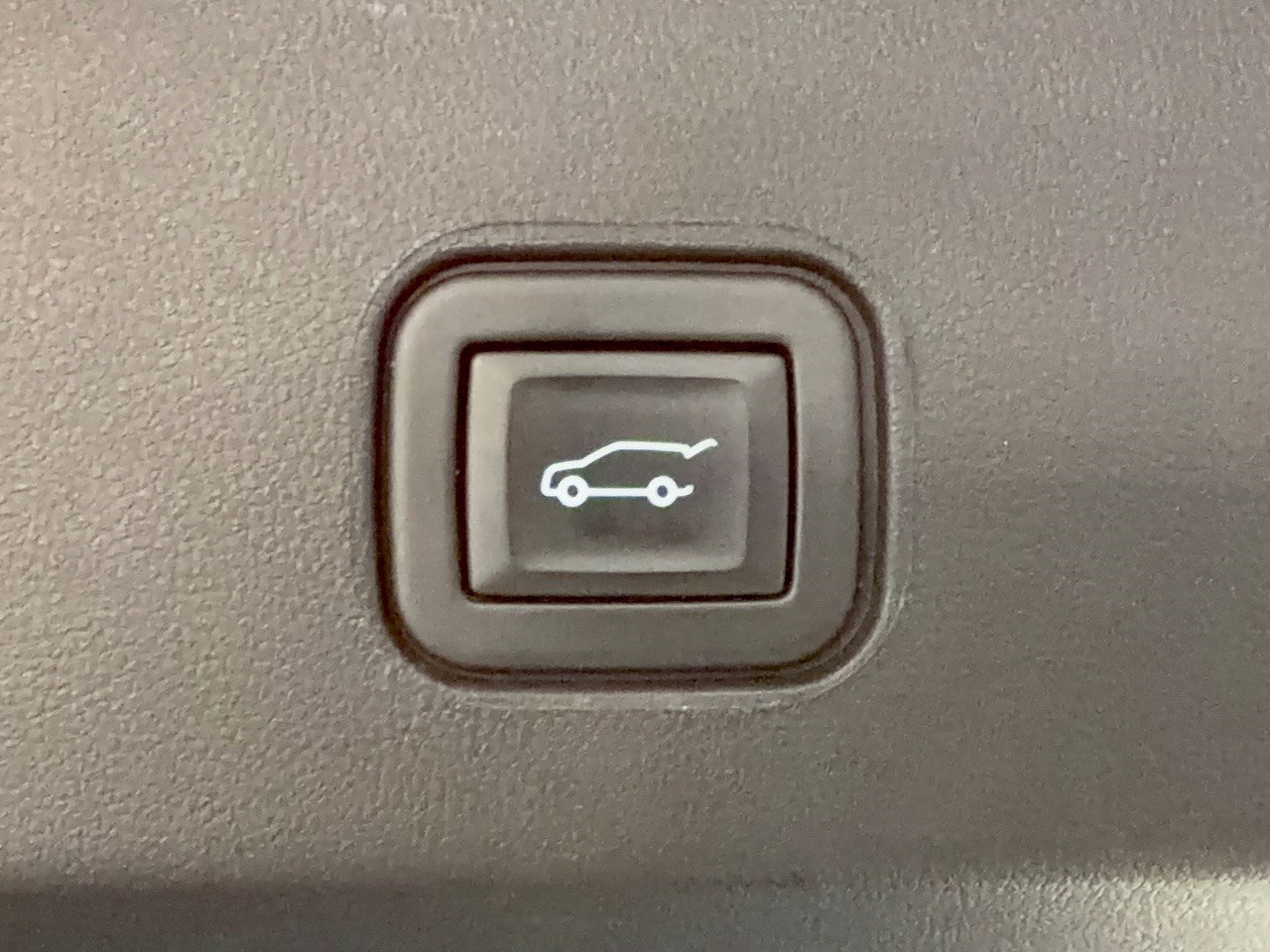 Certified 2024 Cadillac Lyriq Sport w/ LPO, Floor Liner Package AWD/4WD image 28