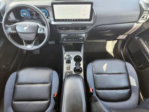 Certified 2025 Ford Bronco Sport Outer Banks w/ Outer Banks Tech Package+ AWD/4WD image 12