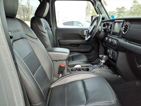 Used 2021 Jeep Wrangler Unlimited Sahara image 6