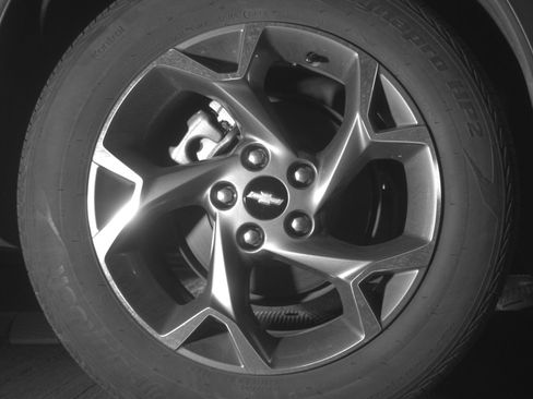 Used 2025 Chevrolet Trax LT FWD image 15