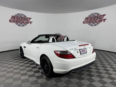Used 2015 Mercedes-Benz SLK 250 image 8
