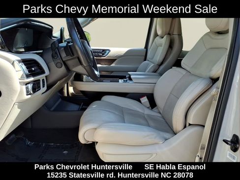 Used 2021 Lincoln Navigator Reserve w/ Luxury Package AWD/4WD image 15