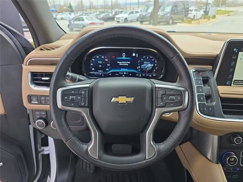 Used 2023 Chevrolet Tahoe Premier AWD/4WD image 31