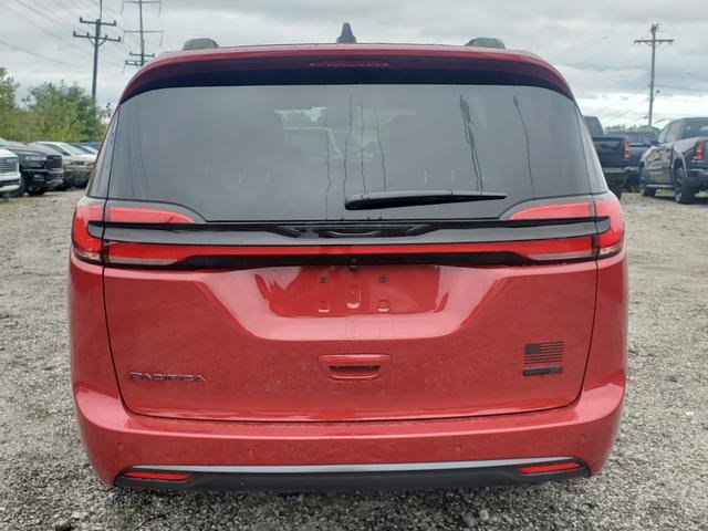 New 2027 Chrysler Pacifica Select FWD image 5