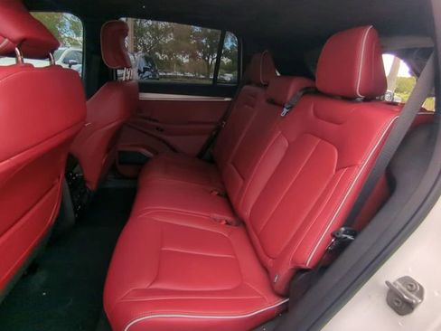 Used 2025 Jeep Wagoneer S Launch Edition AWD/4WD image 16
