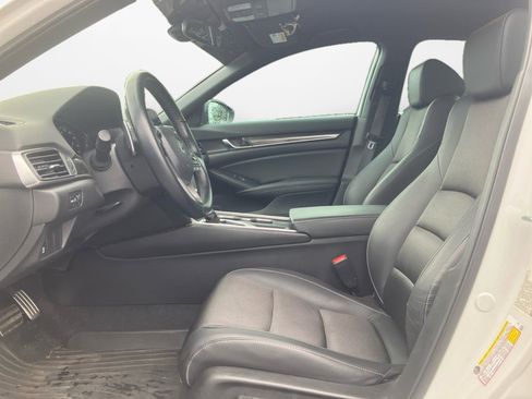 Certified 2022 Honda Accord Sport image 11